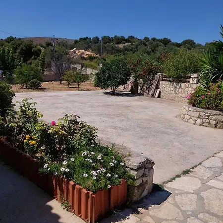Holiday home Eftihia's *