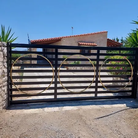Holiday home Eftihia's *